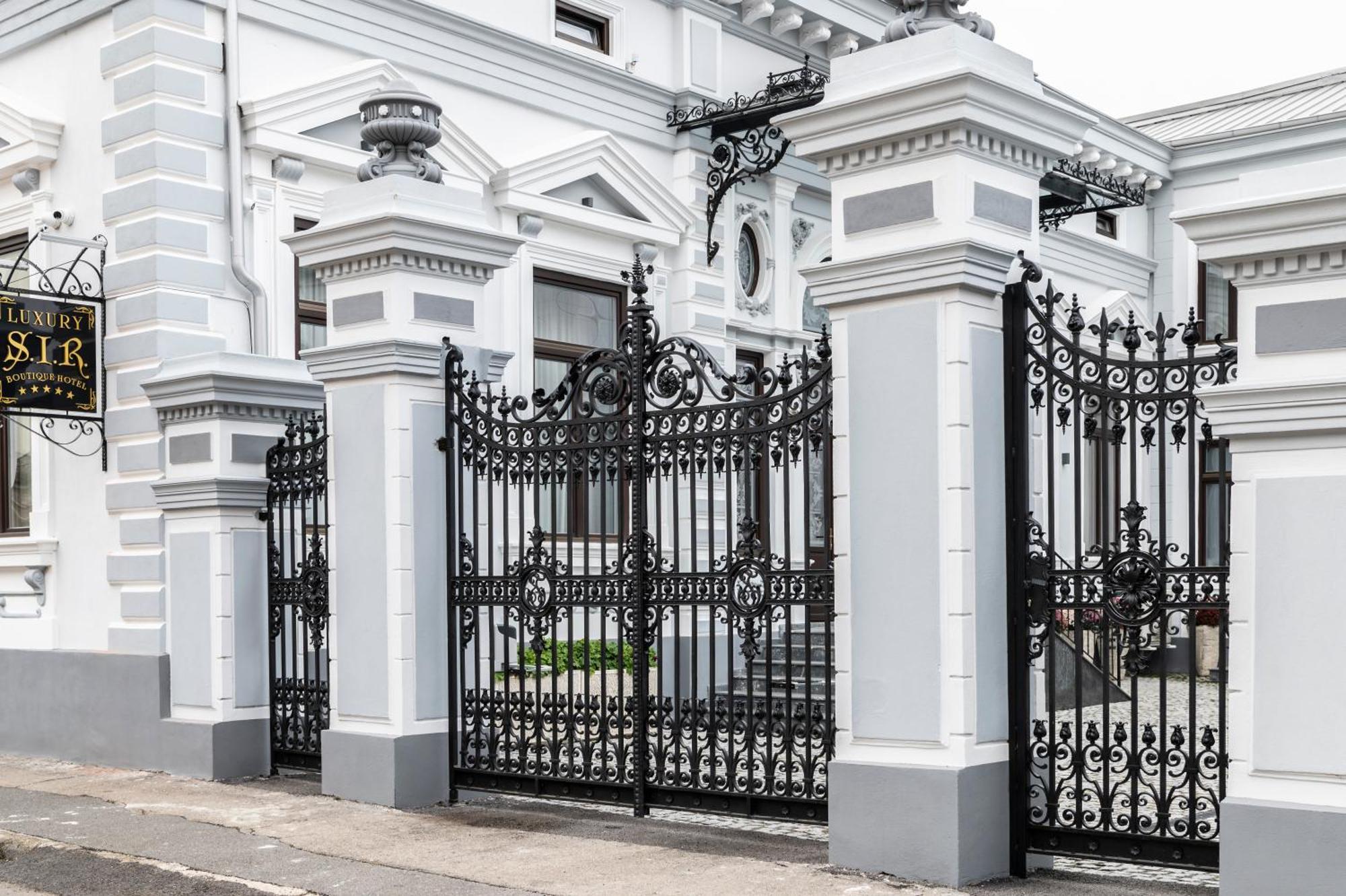 Sir Luxury Boutique Hotel Brăila Exterior foto